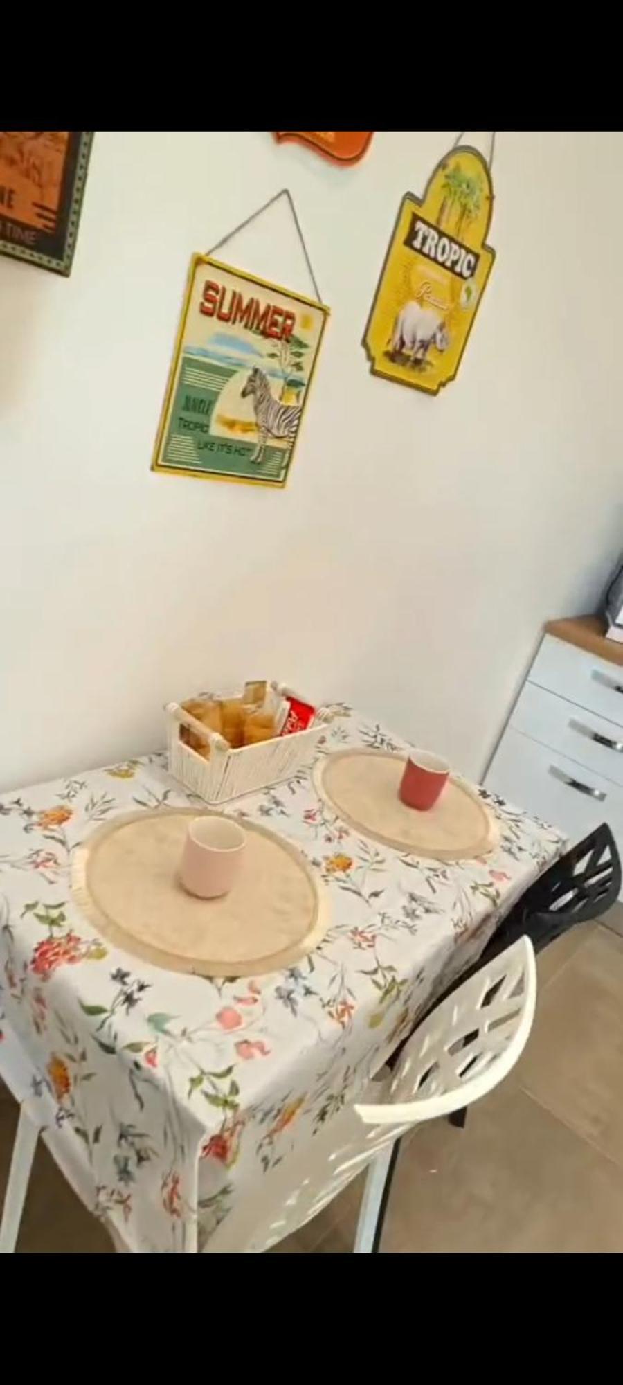 לינה וארוחת בוקר Fly Zone נאפולי מראה חיצוני תמונה